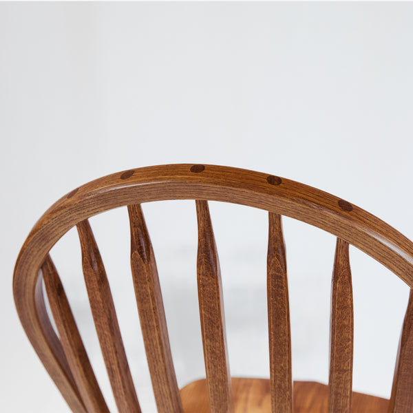 Continuous Bow Side Chair