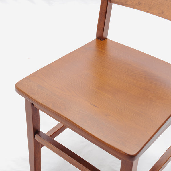 Round Slat Ladderback Chair