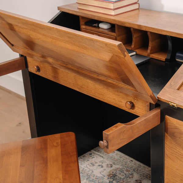Fliptop Desk
