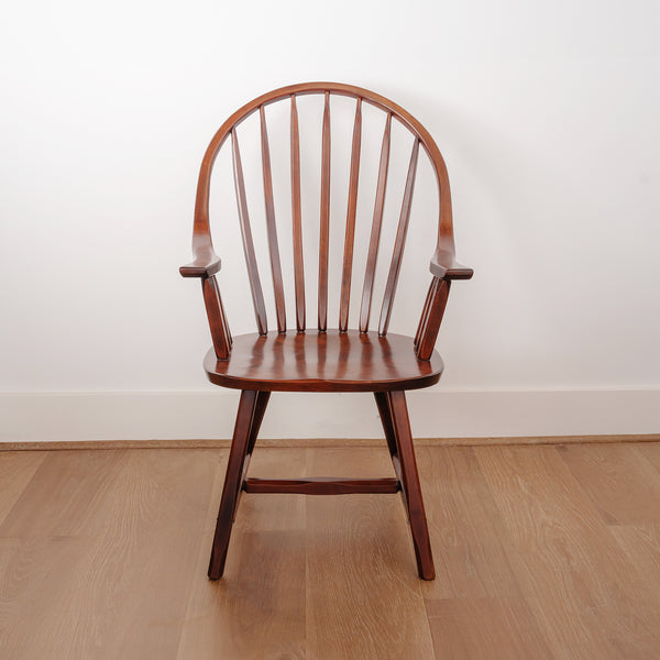 Continuous Bow Armchair