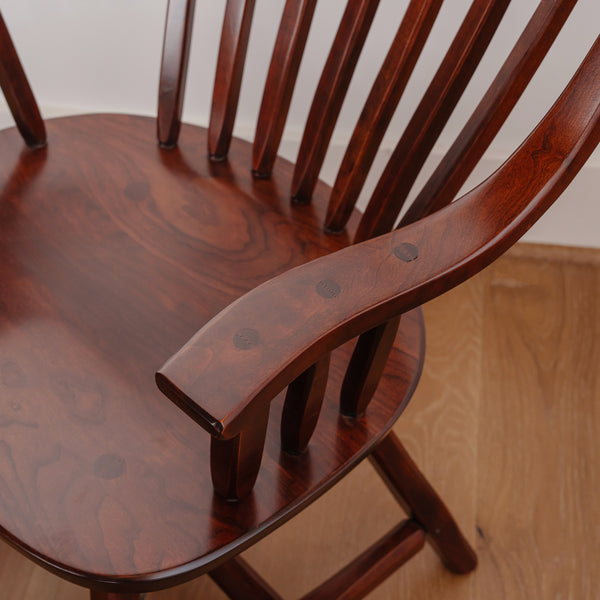 Continuous Bow Armchair