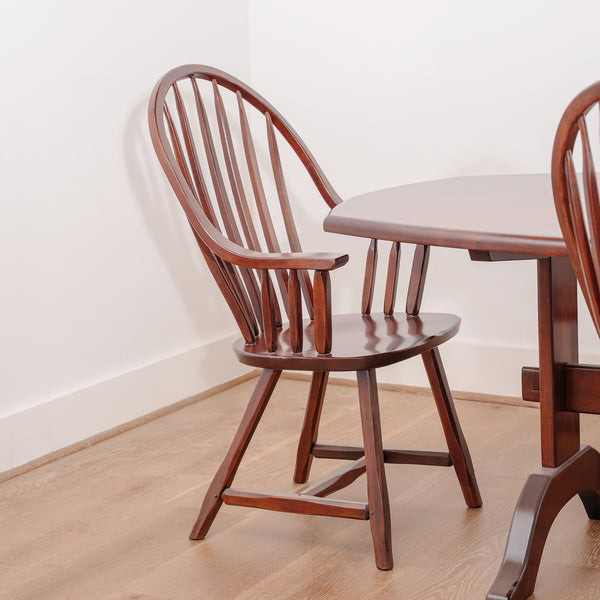 Continuous Bow Armchair