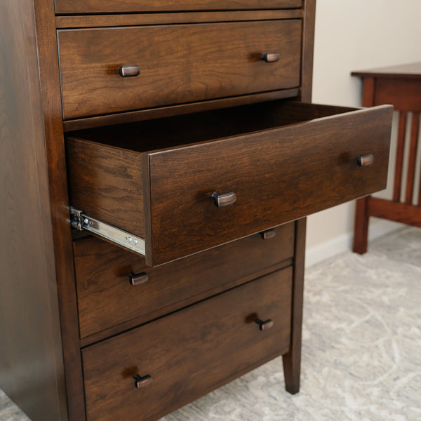 5 Drawer Dresser with Tapered Legs