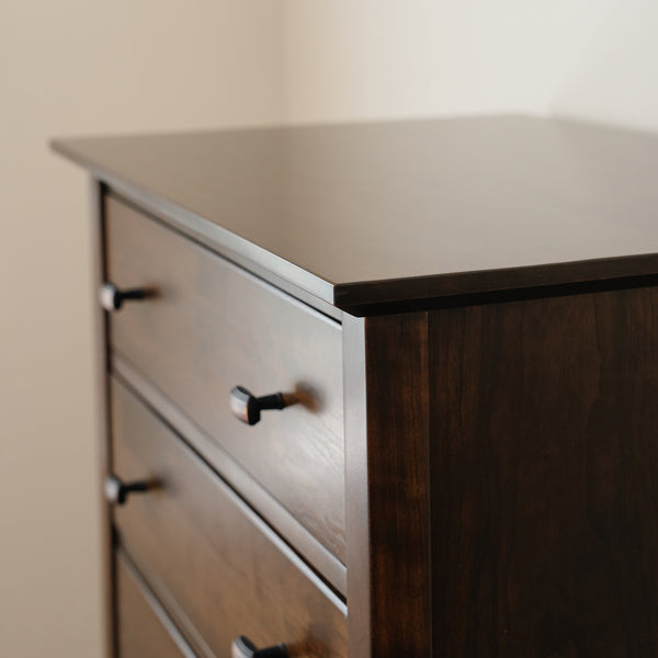 5 Drawer Dresser with Tapered Legs