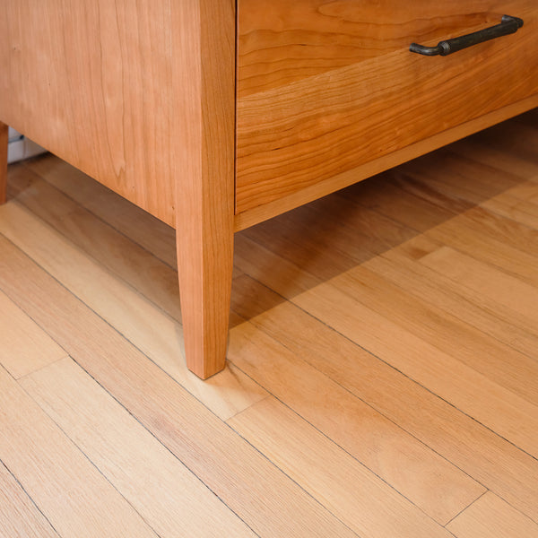 6 Drawer Dresser with Tapered Legs