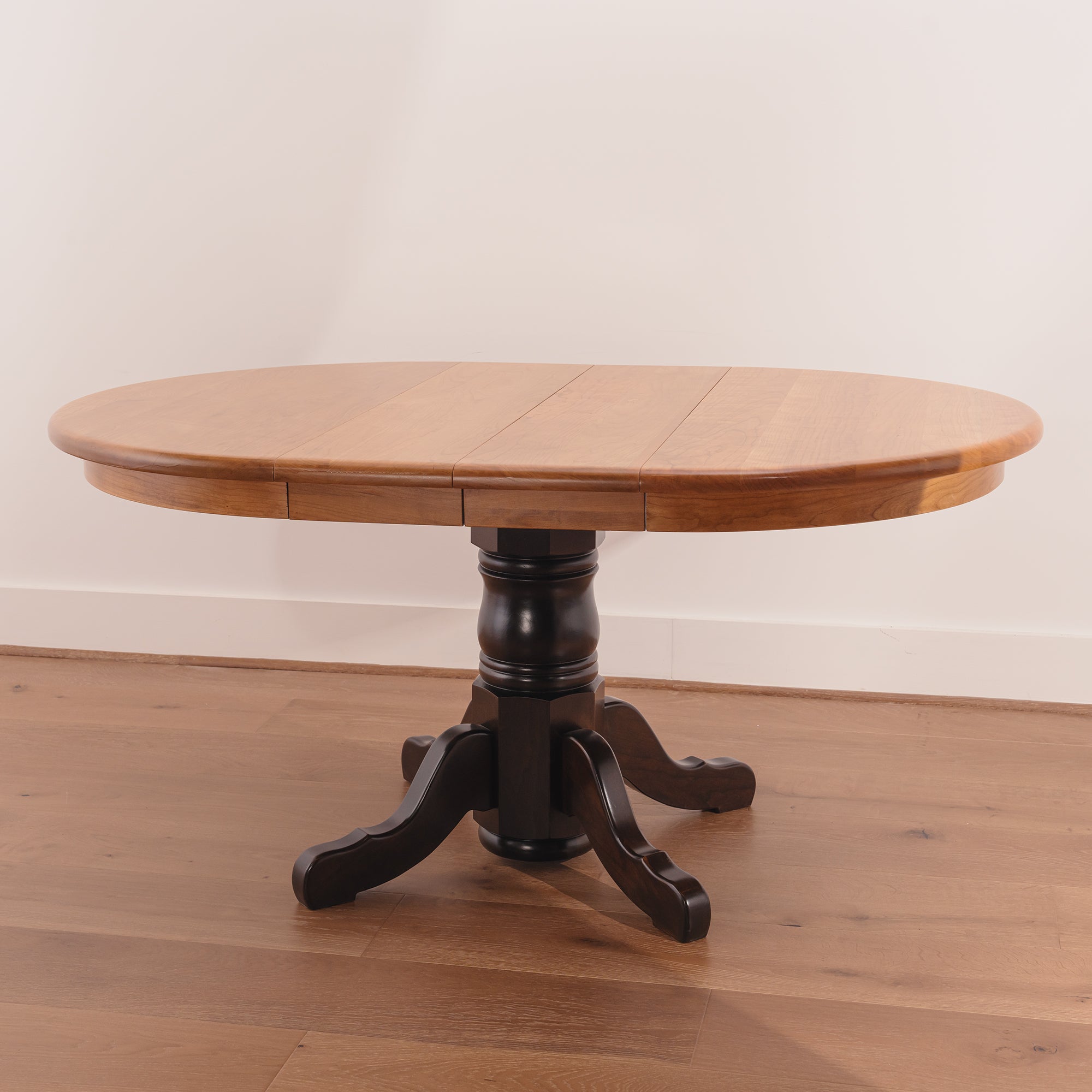 Round Pedestal Extension Table Round Dining Table with Leaf Extension HUNT Country Furniture