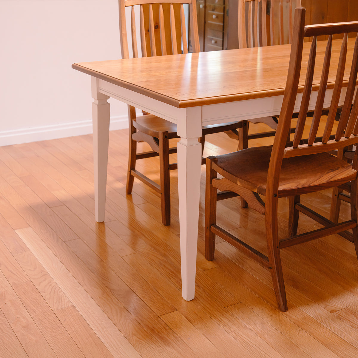 Breakfast Table | Wood Breakfast Table | HUNT Country Furniture